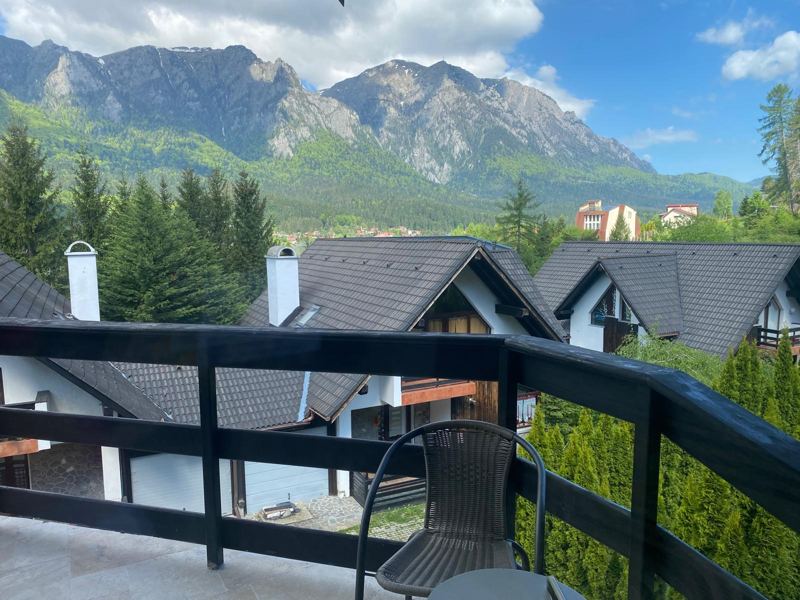 Balconul cu vedere